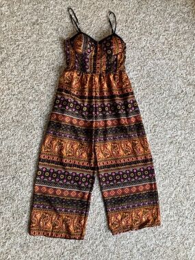 Band of gypsies jumpsuit boho floral paisley print sweetheart neckline crop leg